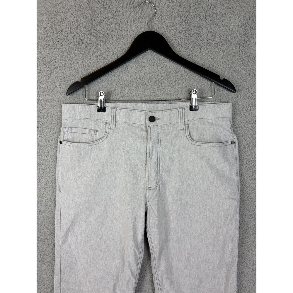 Reaction Kenneth Cole Jeans Mens 36x32 Gray Light Wash Straight Stretch Denim